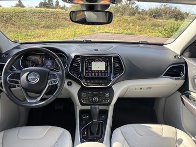 2019 Jeep Cherokee Overland