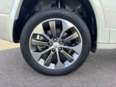 2019 Jeep Cherokee Overland