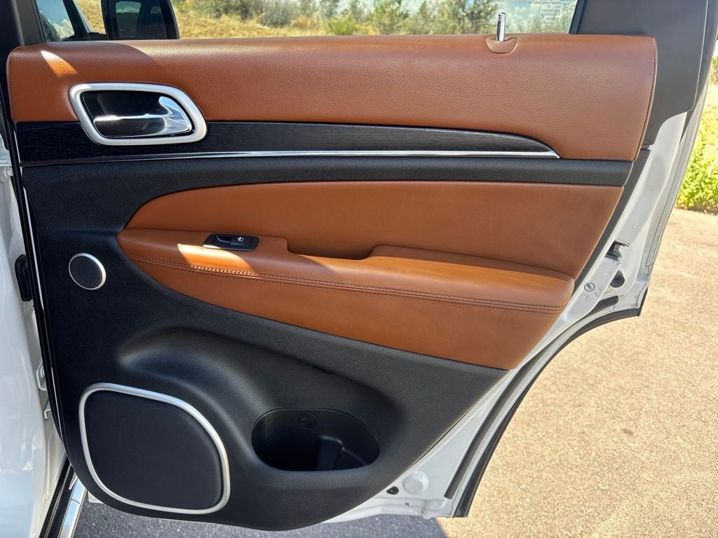 2020 Jeep Grand Cherokee Summit