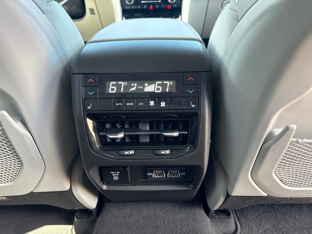 2022 Jeep Grand Cherokee Overland