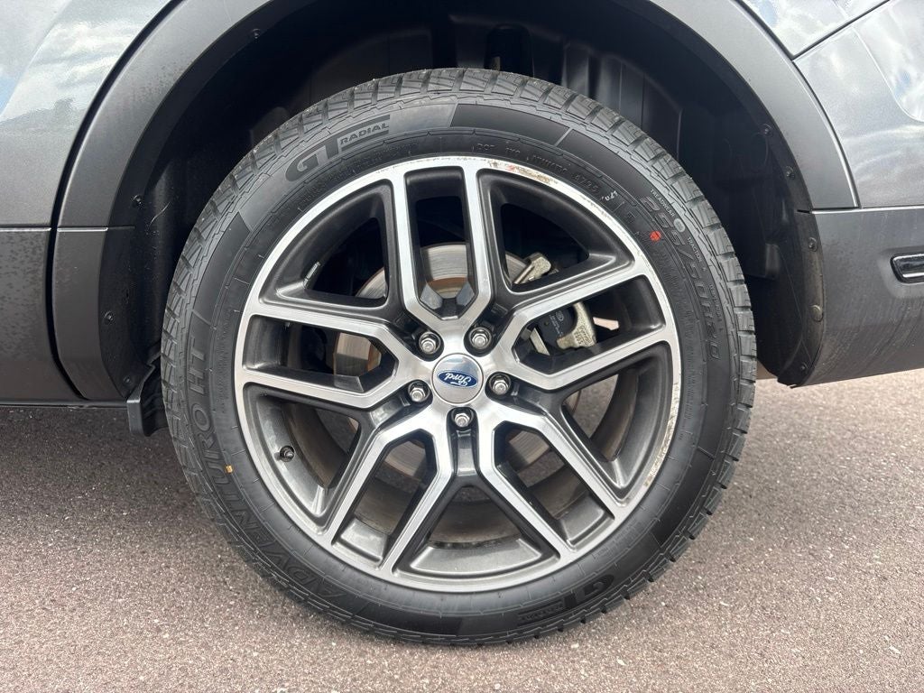 2019 Ford Explorer Sport