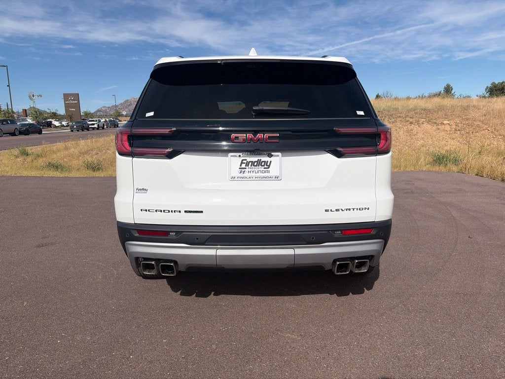 2026 GMC Acadia Elevation