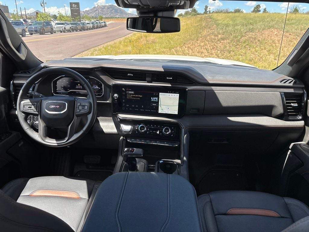 2025 GMC Sierra 1500 AT4