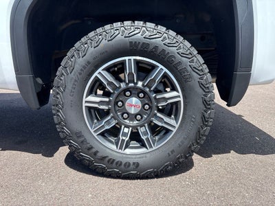 2025 GMC Sierra 1500 AT4
