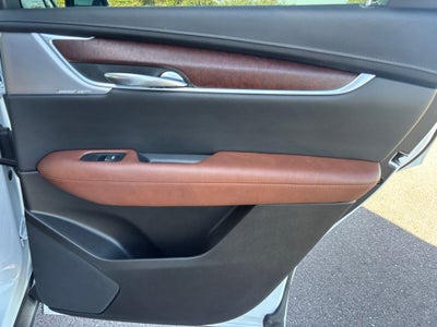2024 Cadillac XT5 Sport