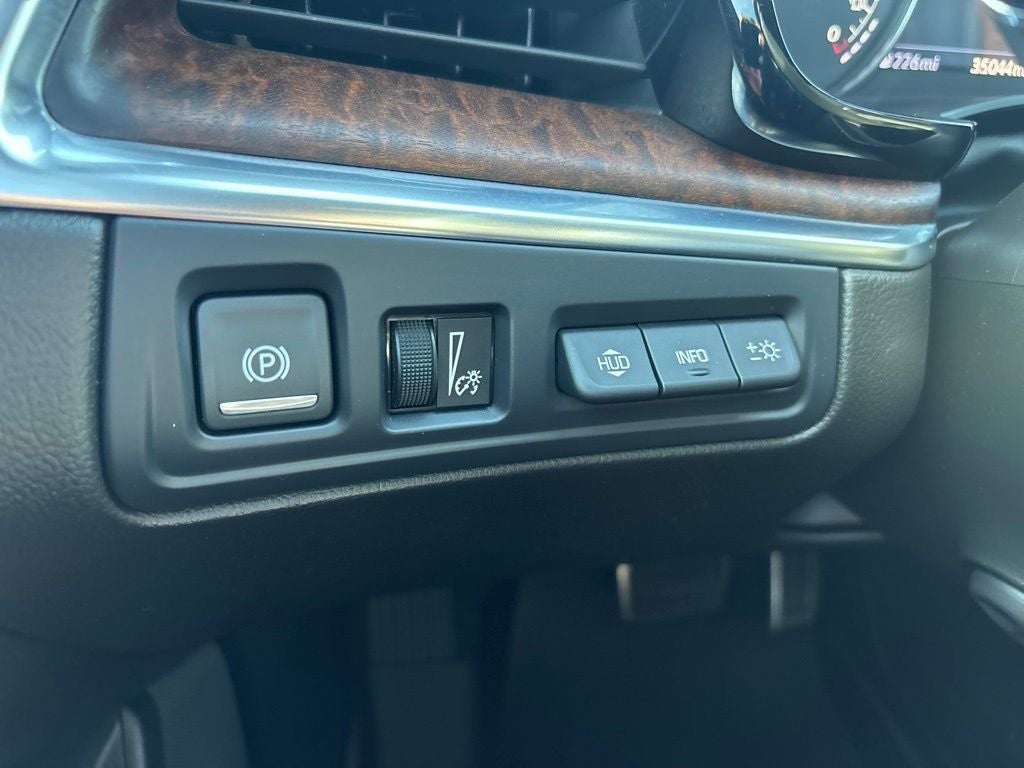 2024 Cadillac XT5 Sport