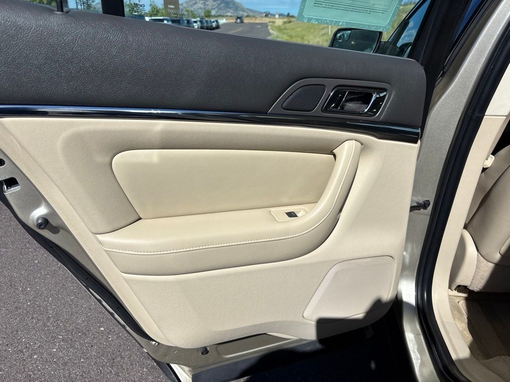 2011 Lincoln MKS Base