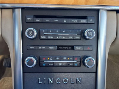 2011 Lincoln MKS Base