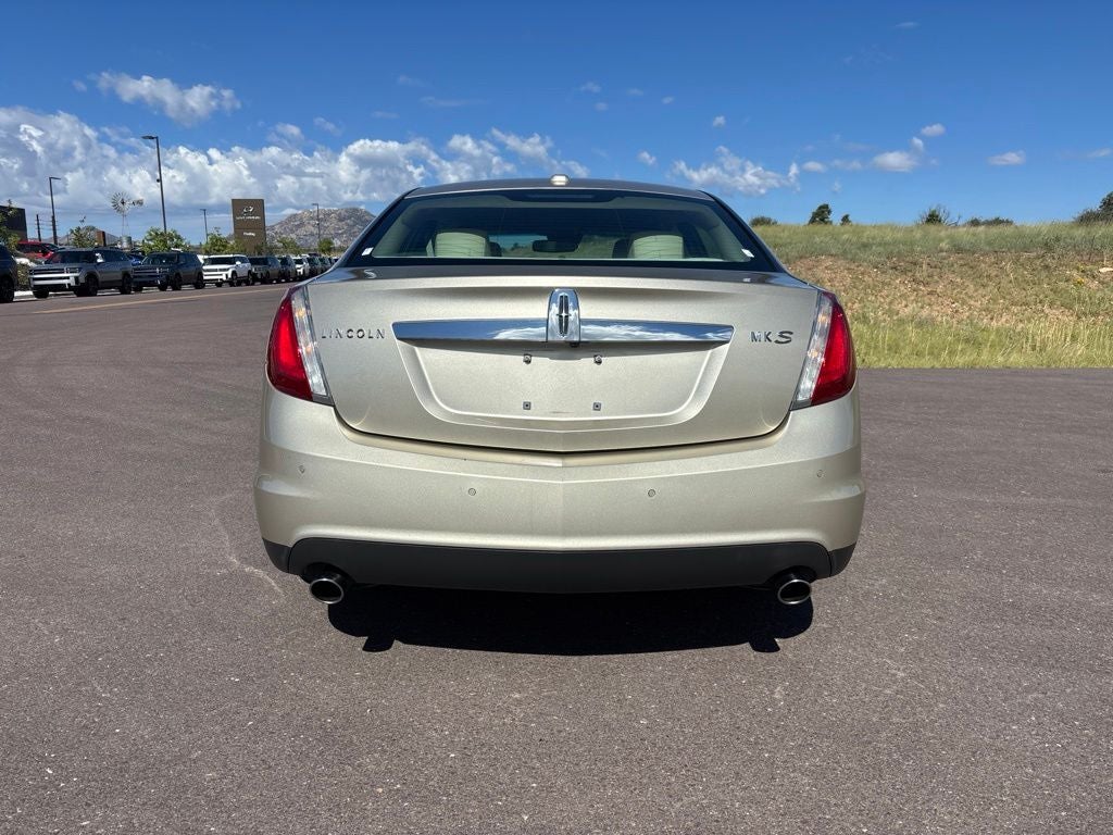 2011 Lincoln MKS Base