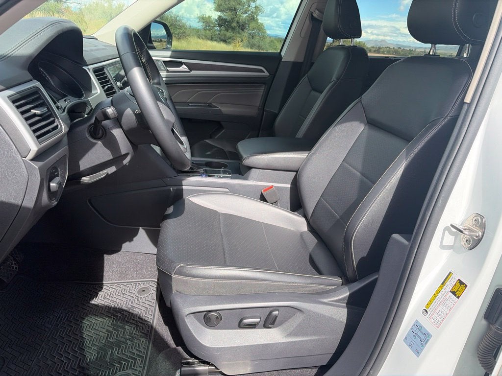 2021 Volkswagen Atlas 3.6L V6 SE w/Technology