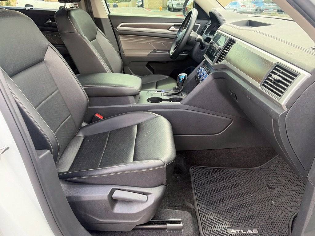2021 Volkswagen Atlas 3.6L V6 SE w/Technology