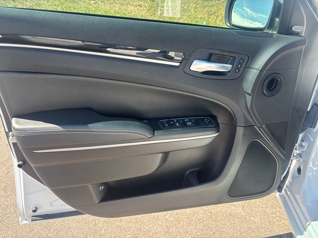 2023 Chrysler 300 S
