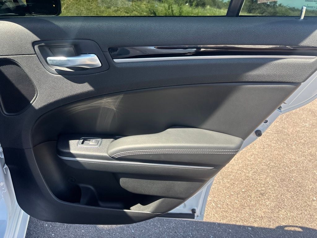 2023 Chrysler 300 S