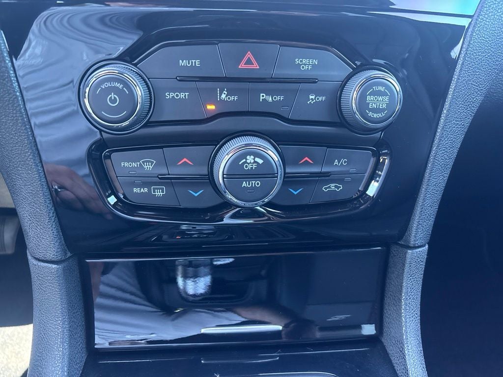 2023 Chrysler 300 S