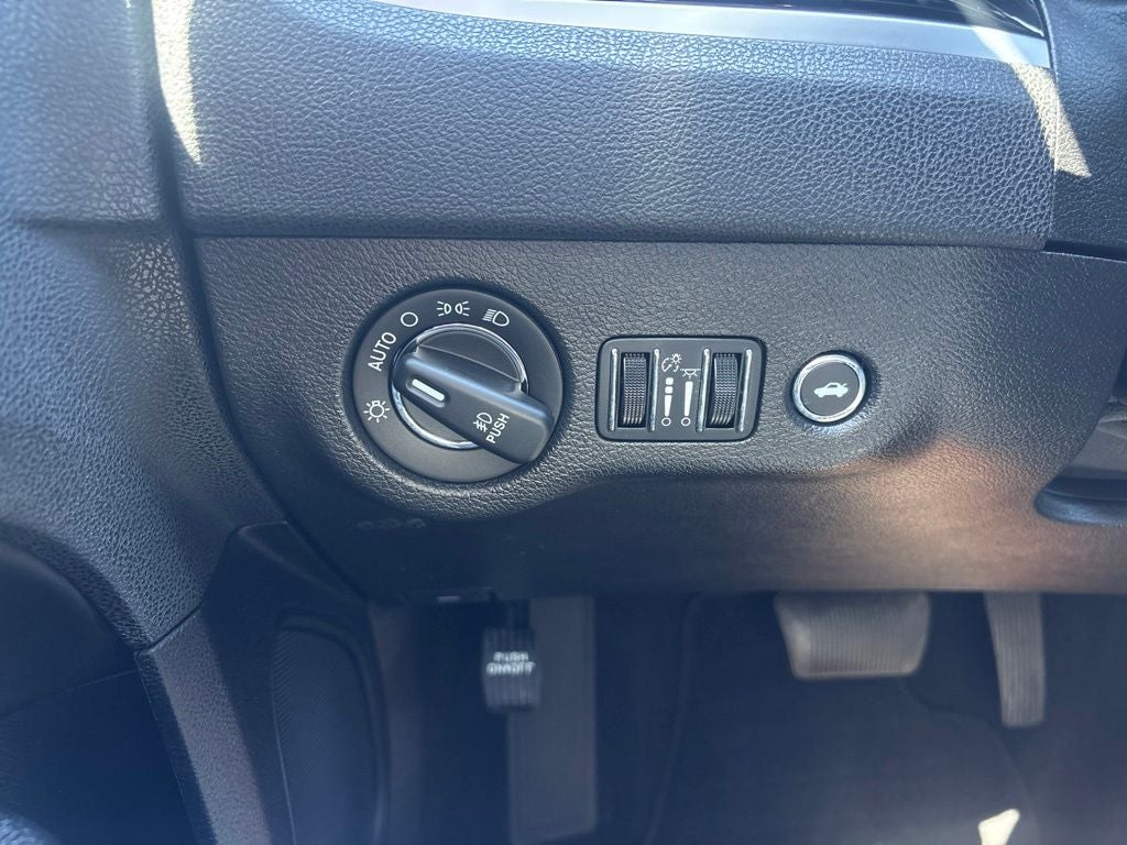 2023 Chrysler 300 S