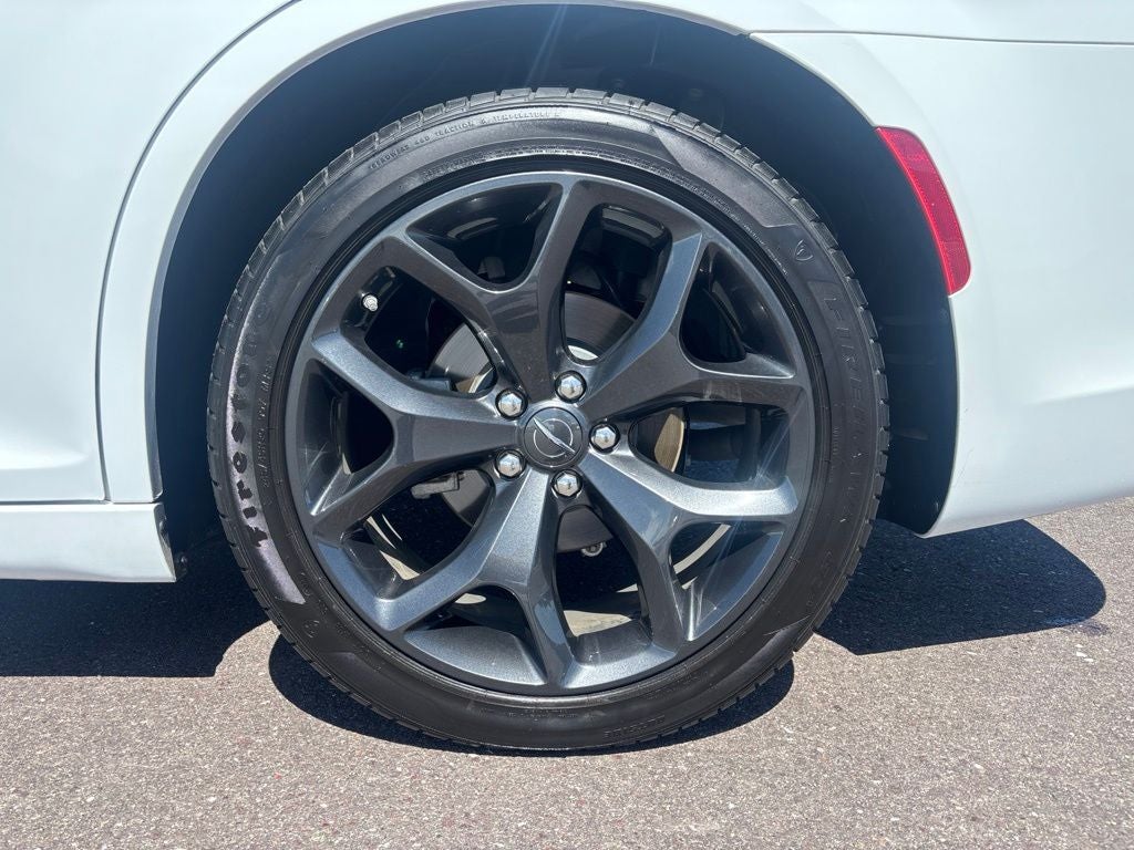 2023 Chrysler 300 S