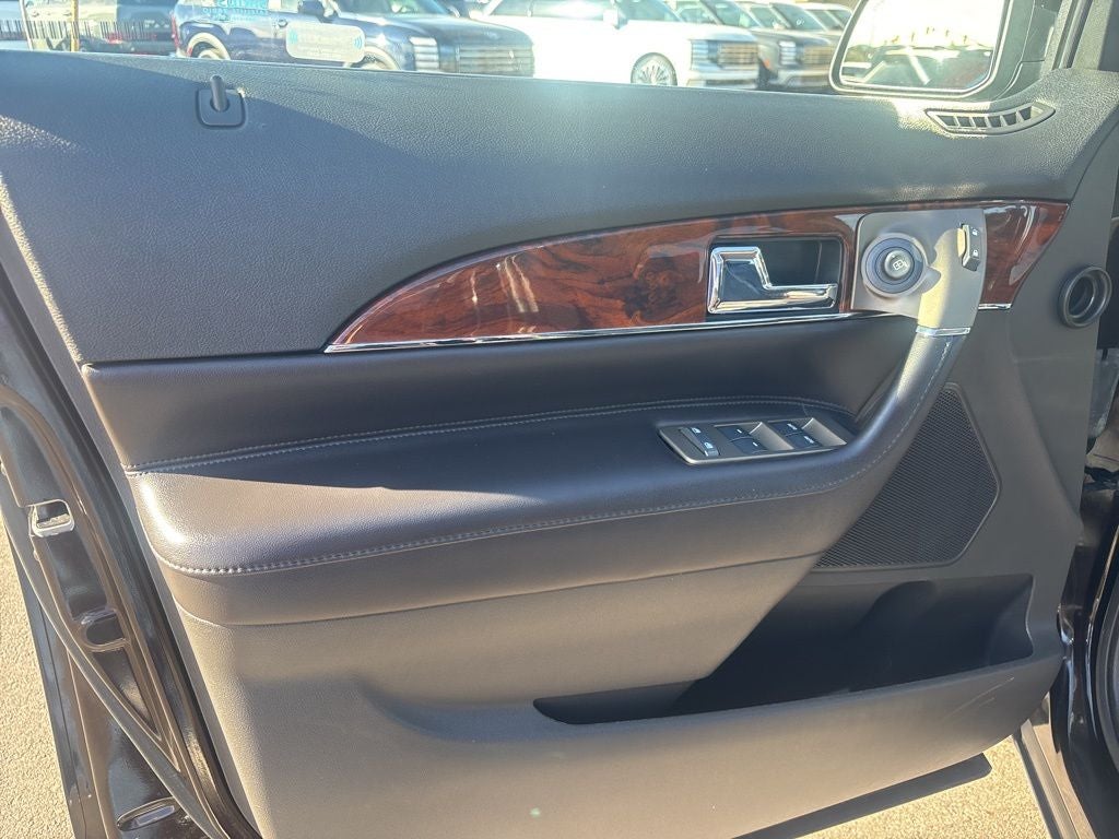 2013 Lincoln MKX Base