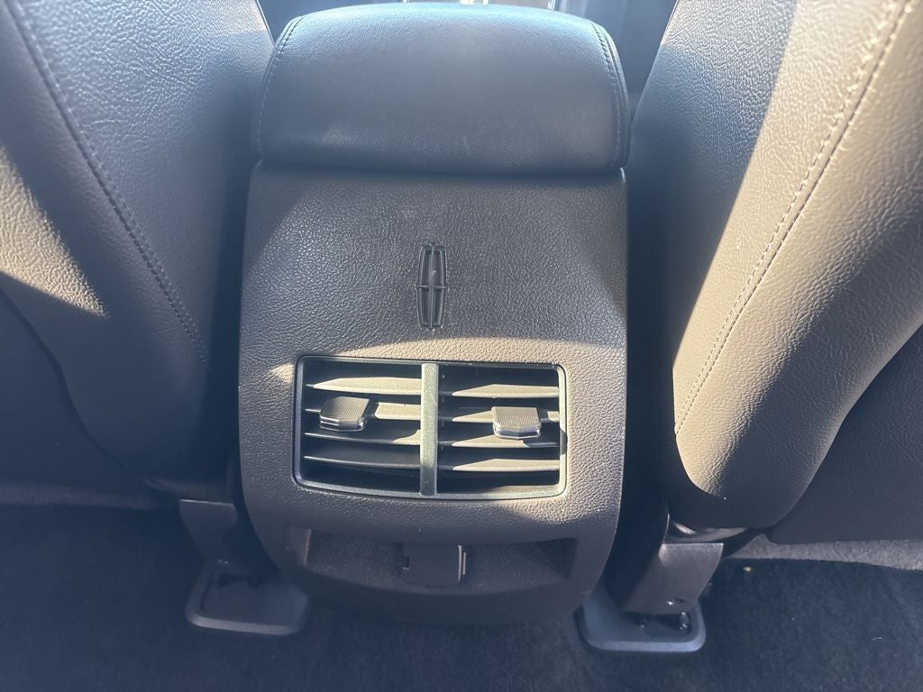 2013 Lincoln MKX Base