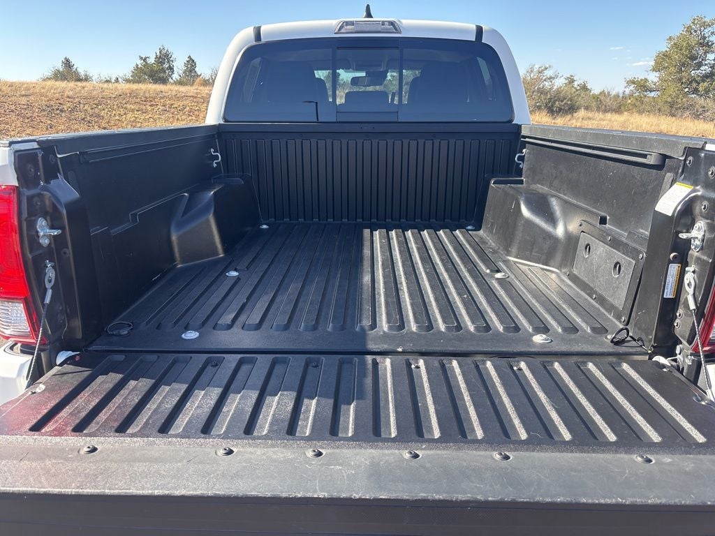 2022 Toyota Tacoma SR5 V6