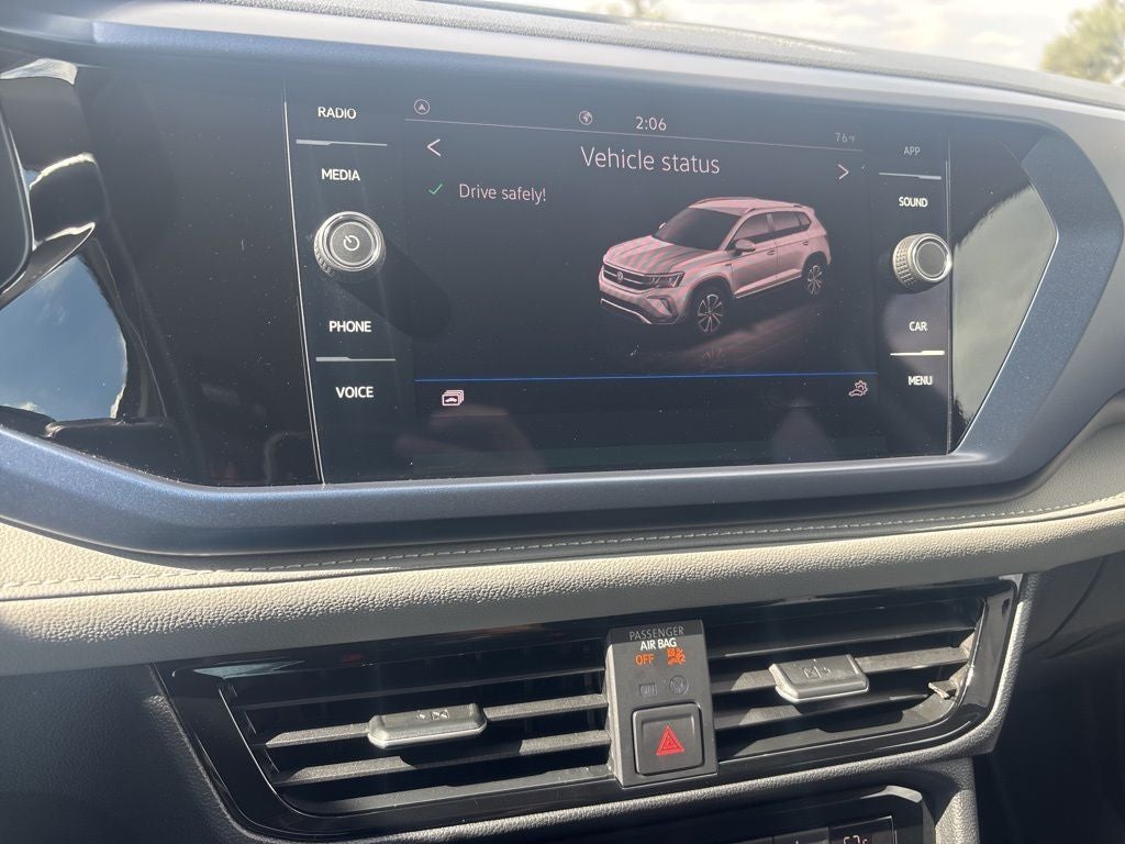 2024 Volkswagen Taos 1.5T SE