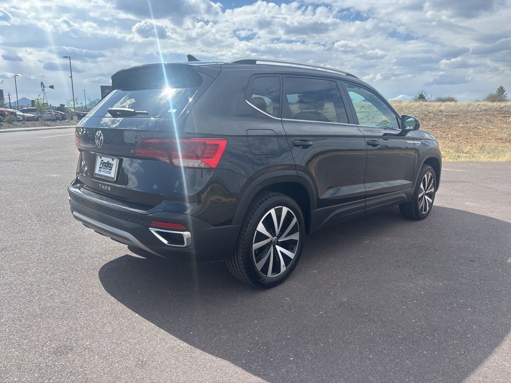 2024 Volkswagen Taos 1.5T SE