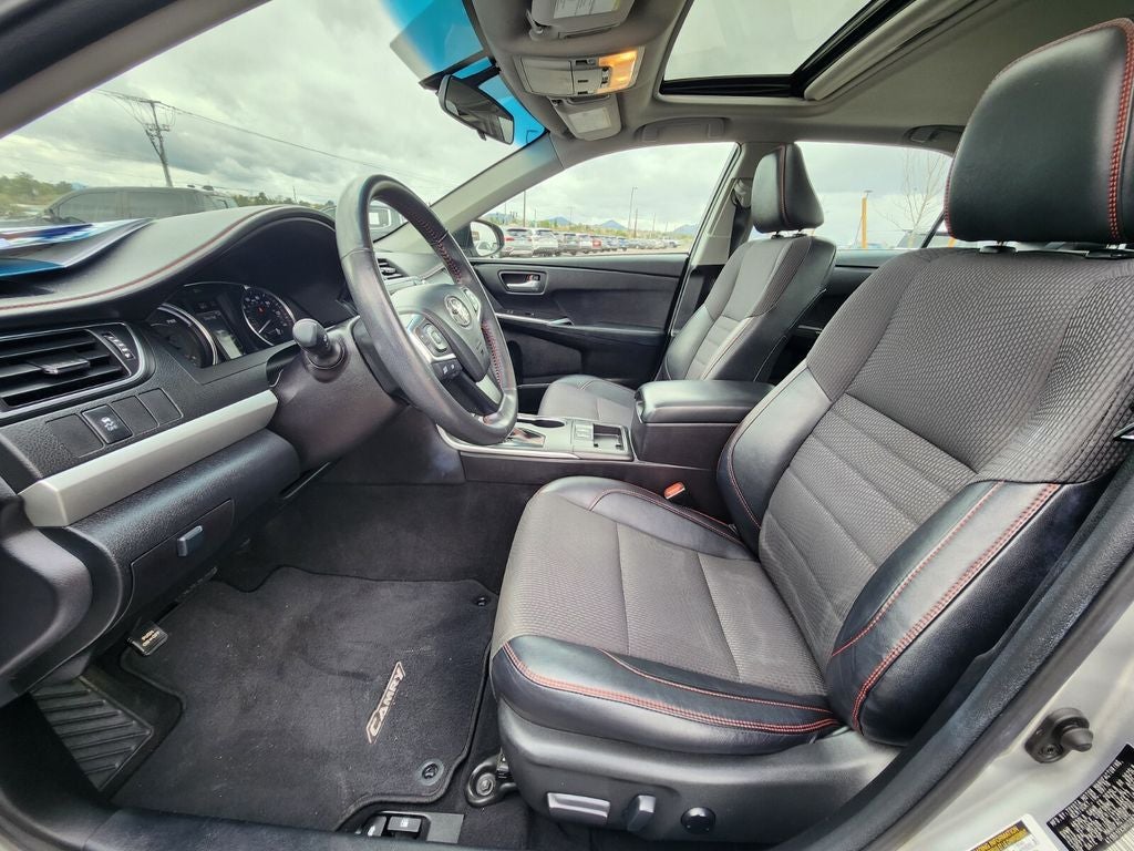 2017 Toyota Camry Hybrid SE