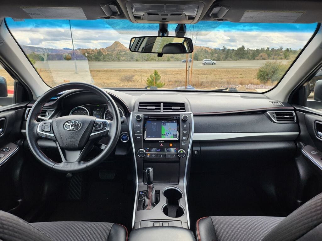 2017 Toyota Camry Hybrid SE