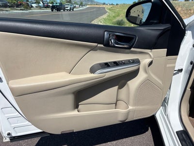 2012 Toyota Camry Hybrid XLE