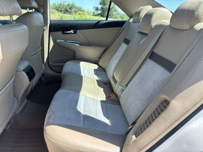 2012 Toyota Camry Hybrid XLE