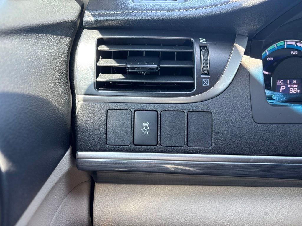 2012 Toyota Camry Hybrid XLE