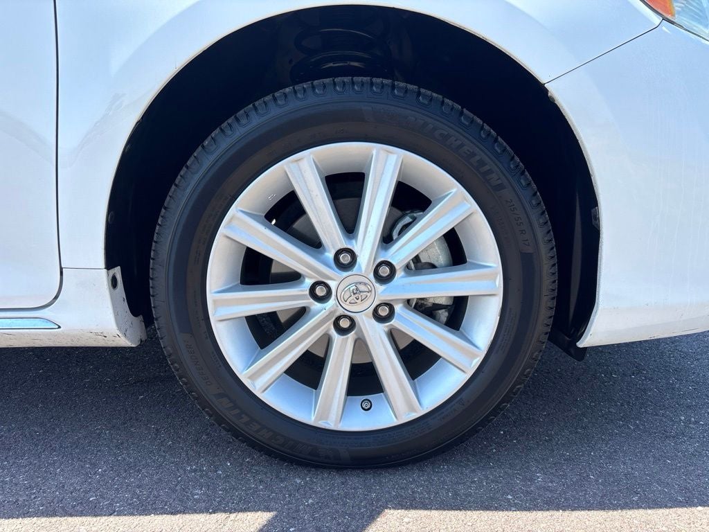 2012 Toyota Camry Hybrid XLE
