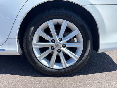 2012 Toyota Camry Hybrid XLE
