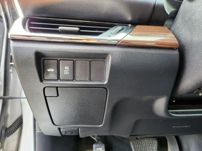 2013 Toyota Avalon XLE