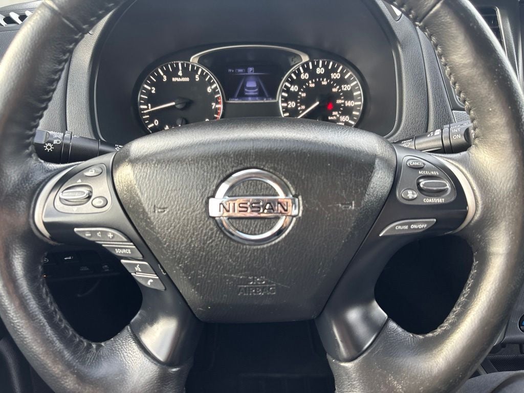 2020 Nissan Pathfinder SL