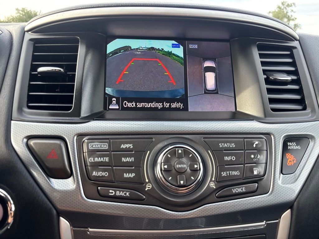 2020 Nissan Pathfinder SL