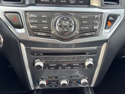 2020 Nissan Pathfinder SL