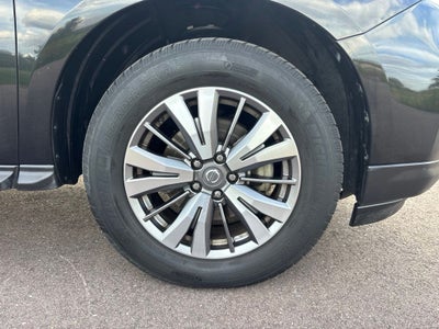 2020 Nissan Pathfinder SL