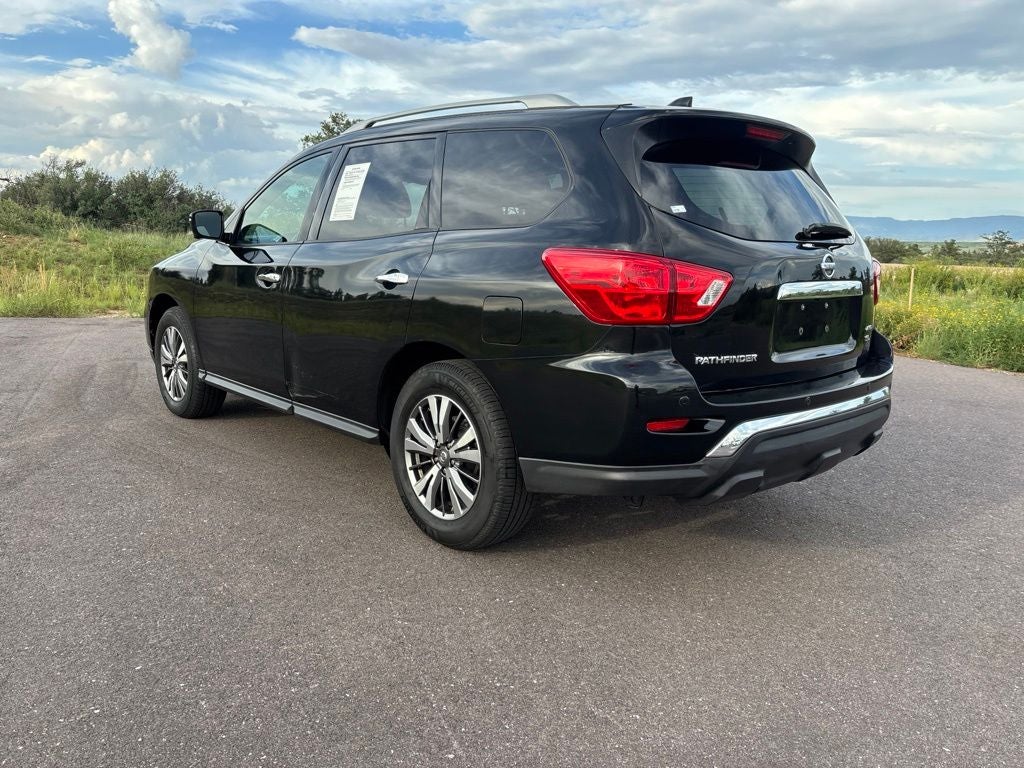 2020 Nissan Pathfinder SL