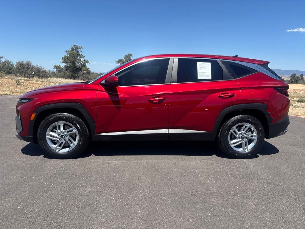 2025 Hyundai TUCSON SE