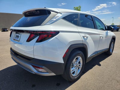 2026 Hyundai TUCSON SE