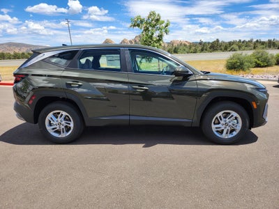 2026 Hyundai TUCSON SE