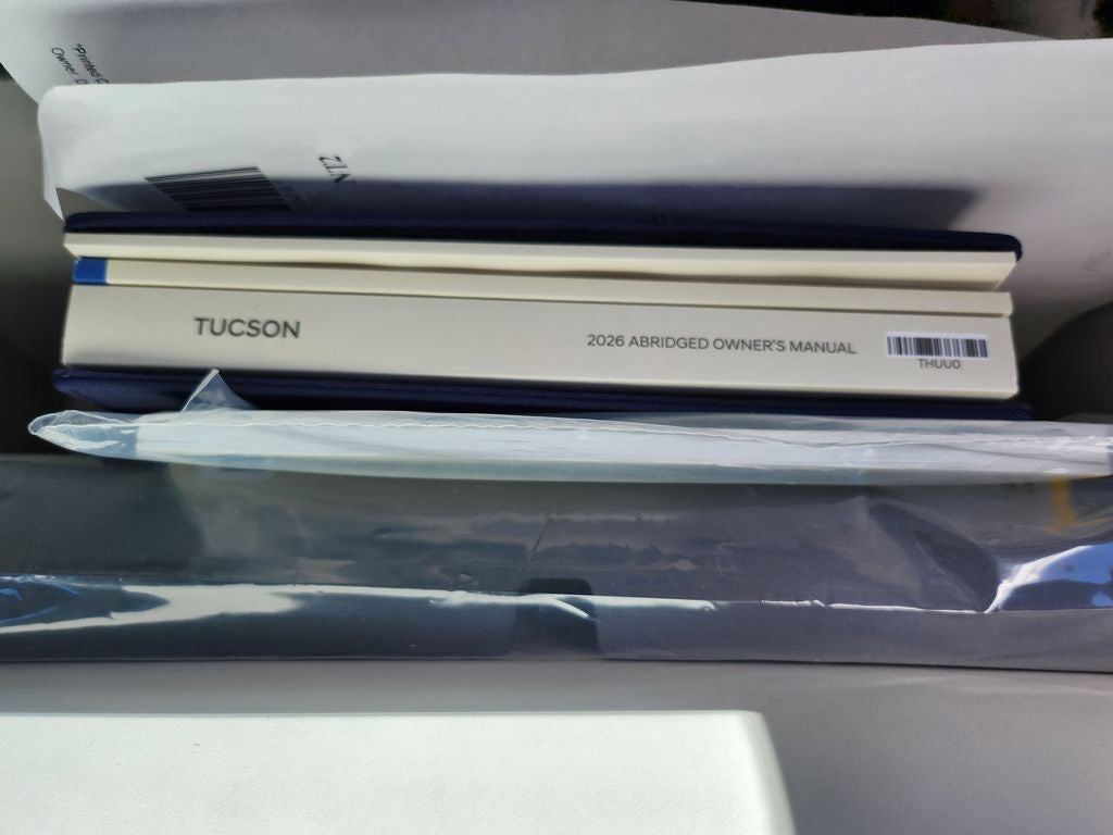 2026 Hyundai TUCSON SE