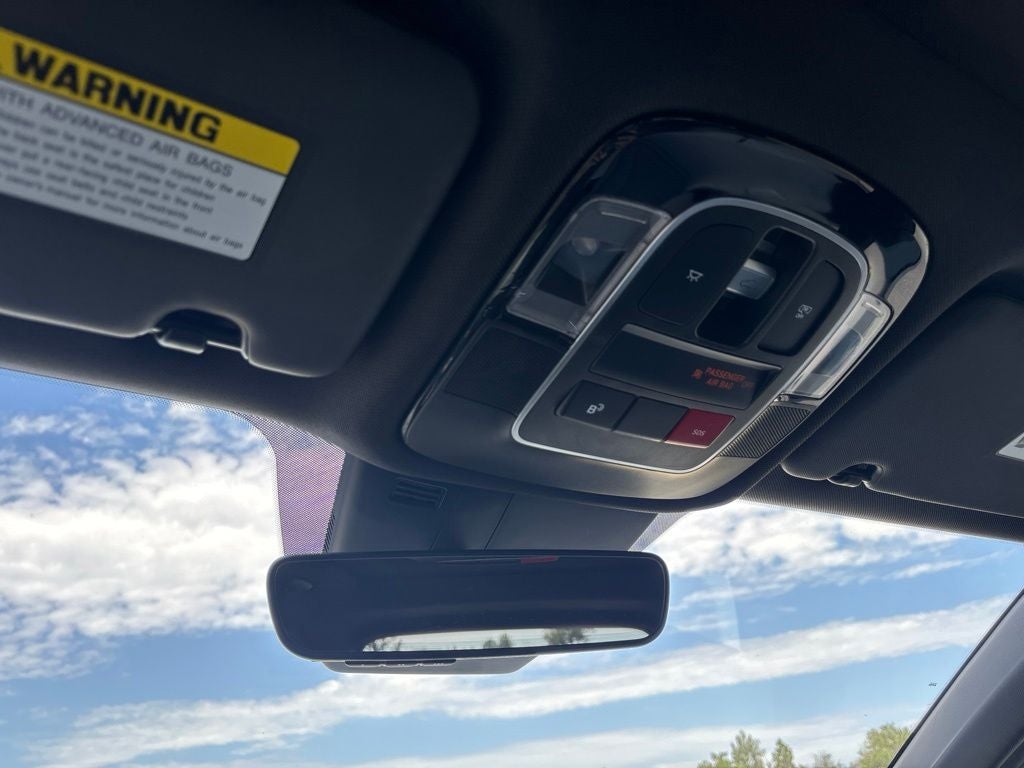 Photo 33