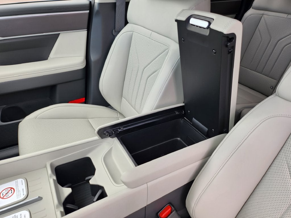2027 Hyundai SANTA FE HYBRID SEL