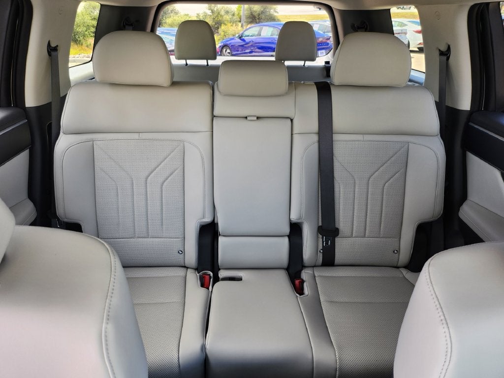 2027 Hyundai SANTA FE HYBRID SEL