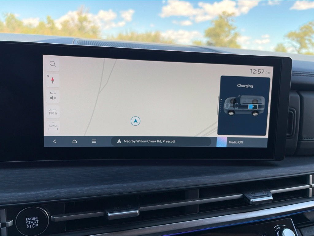 2025 Hyundai SANTA FE HYBRID Limited