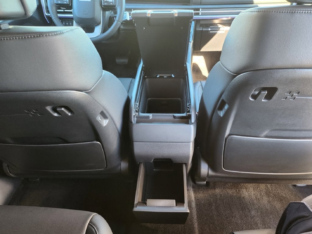 2027 Hyundai SANTA FE HYBRID Limited