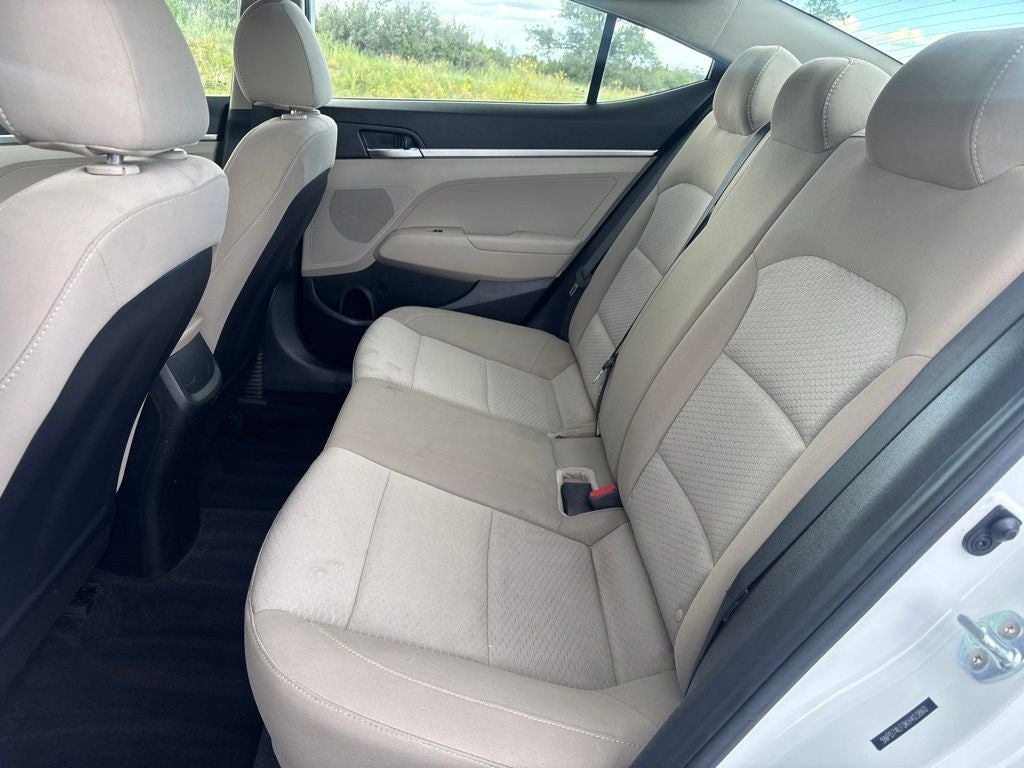 2019 Hyundai ELANTRA SE