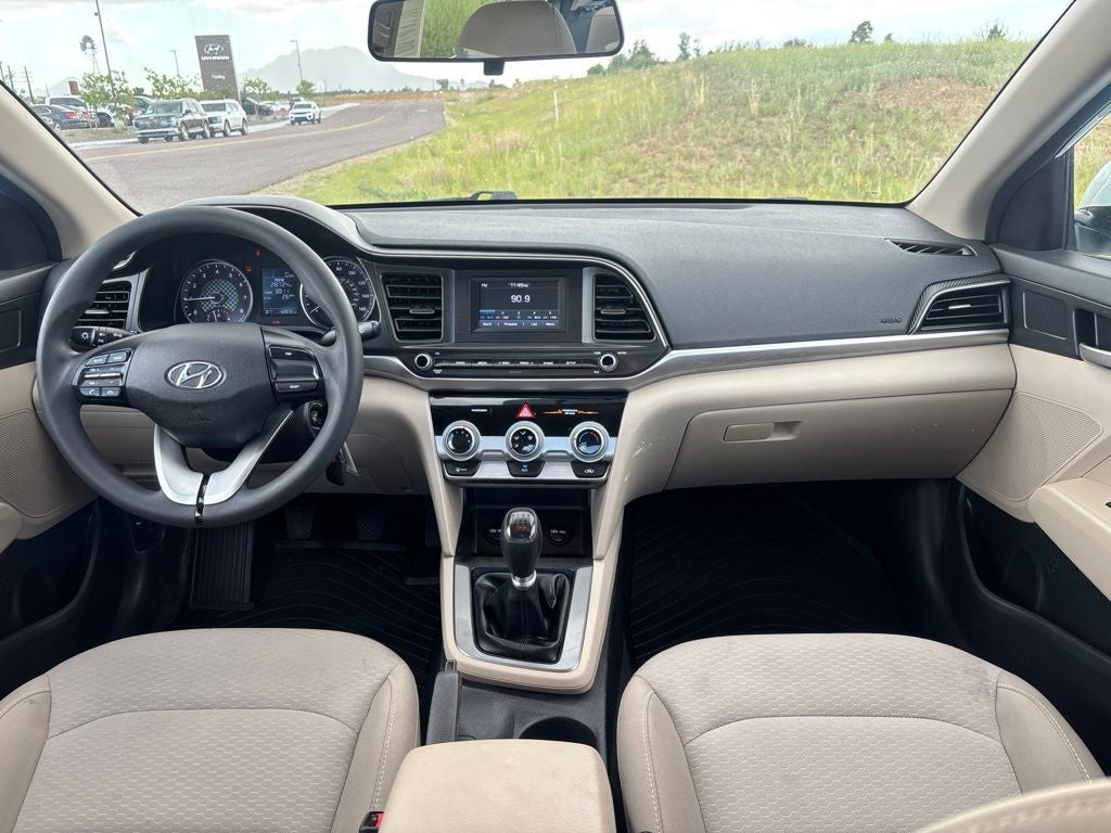 2019 Hyundai ELANTRA SE