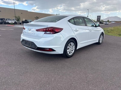 2019 Hyundai ELANTRA SE